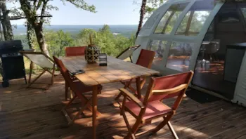 Location - Dome Panoramique Pour Un Sejour Unique - Camping LA TRUFFIERE à Saint Cirq Lapopie