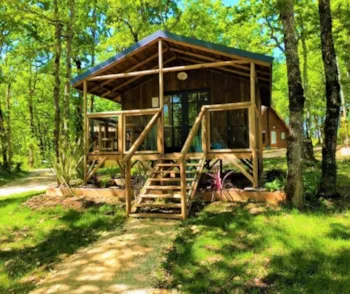 Location - Cabane Deluxe Duo Sur Pilotis Vue Panoramique - Camping LA TRUFFIERE à Saint Cirq Lapopie