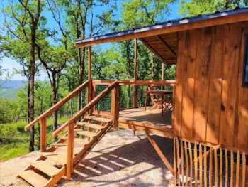 Location - Cabane Deluxe Famille Sur Pilotis - Camping LA TRUFFIERE à Saint Cirq Lapopie