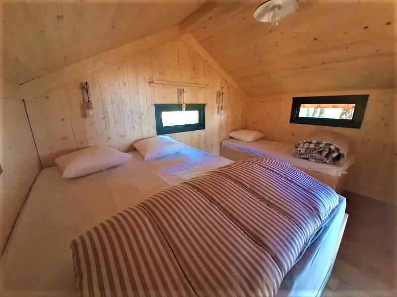 2 Cabanes Reliees Par Une Passerelle Vue Exceptionnelle (1 Cabane Pour 5 Et 1 Cabane Pour3 )