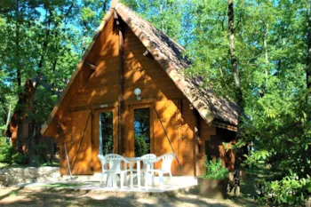 Location - Authentique Chalet Bois En Duplex  A Saint Cirq Lapopie - Camping LA TRUFFIERE à Saint Cirq Lapopie