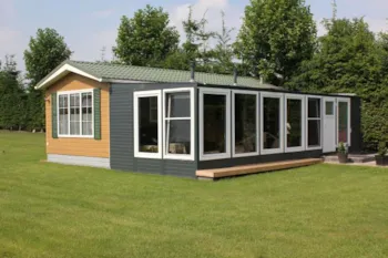 Location - Chalet 4-Persoons - Camping Geelenhoof