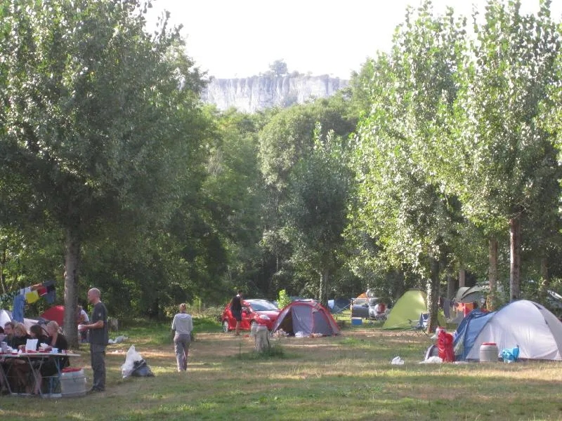 Emplacement + 1 Véhicule + Électricité