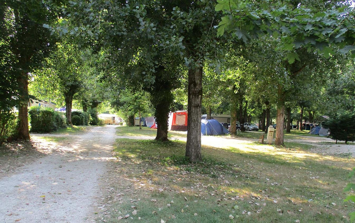 Camping Les Borgnes — Photo 2