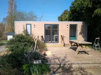 Mietunterkunft - Mobilheim Confort++ ( 2 Schlafzimmer) - Camping Les Rochers des Parcs