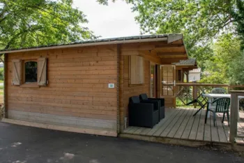 Mietunterkunft - Hütte - Camping Les Rochers des Parcs