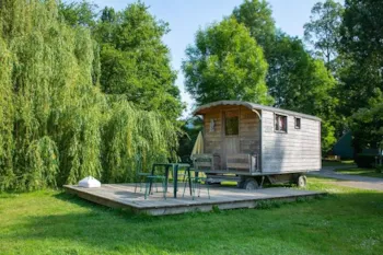 Mietunterkunft - Planwagen - Camping Les Rochers des Parcs