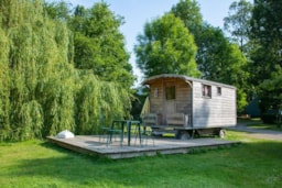 Accommodation - Gipsycar - Camping Les Rochers des Parcs