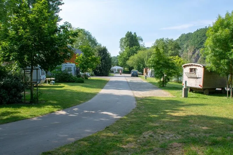 Forfait Solo : Emplacement + 1 Voiture