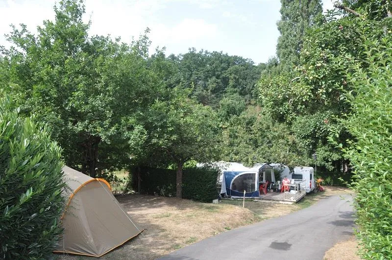 Forfait Solo : Emplacement + 1 Voiture