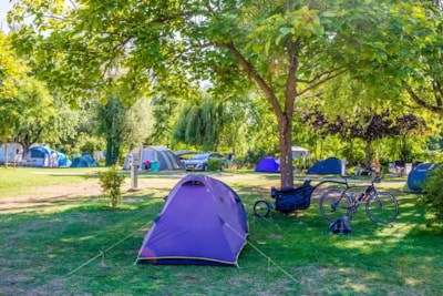 Hikers' and cyclists' pitches