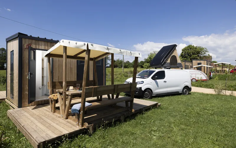 Emplacement Premium Avec Sanitaire Individuel Privé