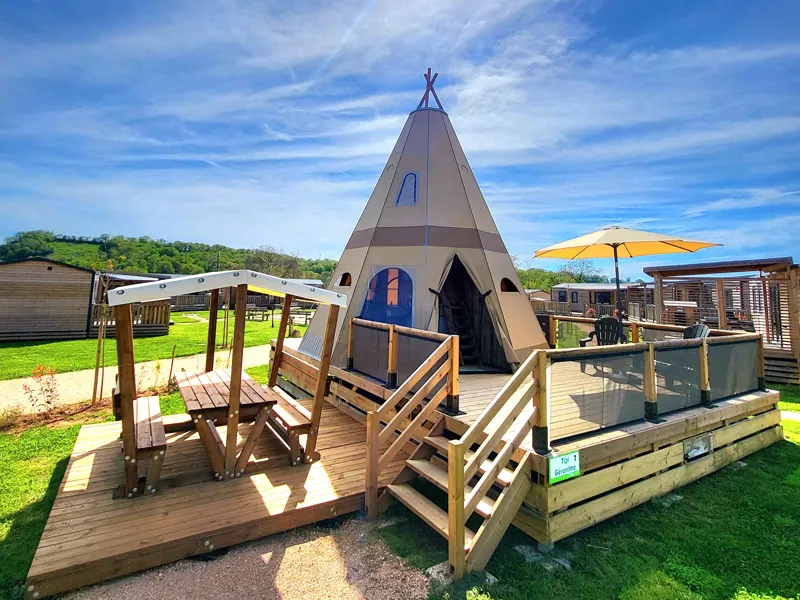 Accommodation - Tipi Insolite Premium 2 Ch. - Sdb - Le Ventoulou Sites et Paysages