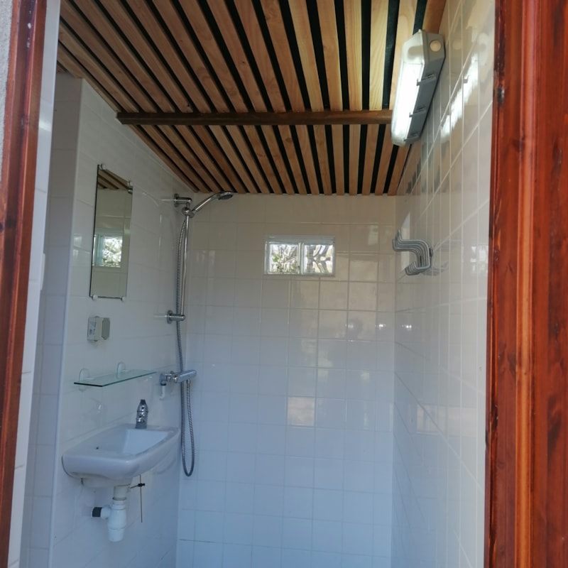 Staanplaats met prive sanitair