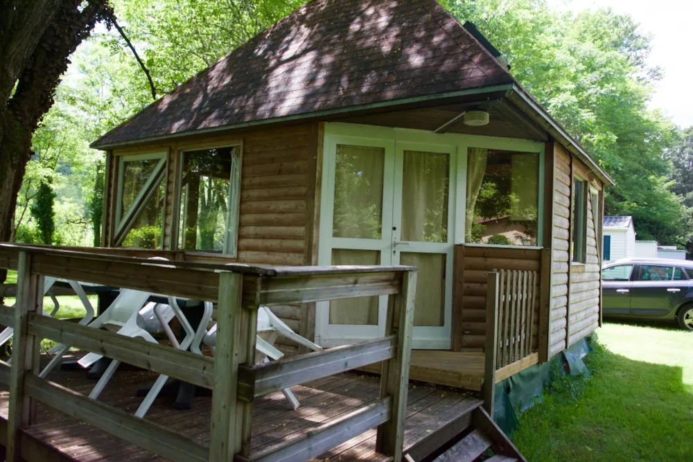 Accommodation - Chalet 25 M²  + Terrasse - Camping LES GRANGES