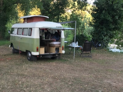 Pitch - 1 vehicle + tentsor caravan + electriciy — 6