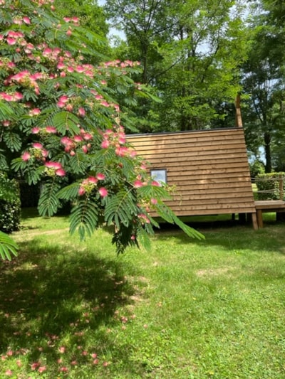Unusual accommodation - Wooden tent - 6 m² — 6
