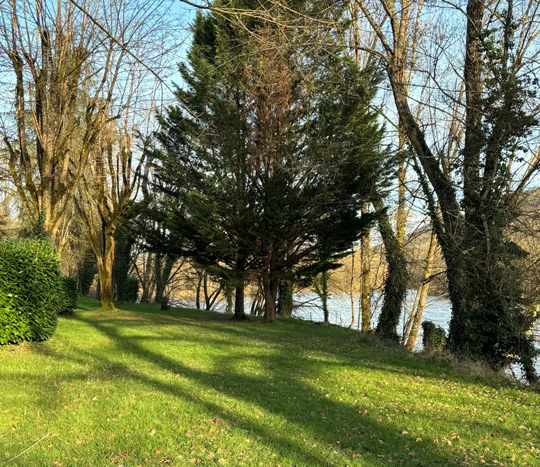 Emplacement Randonneur + 1 Vélo + Tente + Électricité