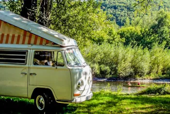 Kampeerplaats(en) - Enkele Standplaats Voor Caravan - Camping LES GRANGES