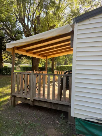 Mietunterkunft - Mobil Home Confort Ophea - 28M²- 2 Schlafzimmer + Terrasse - Camping LES GRANGES