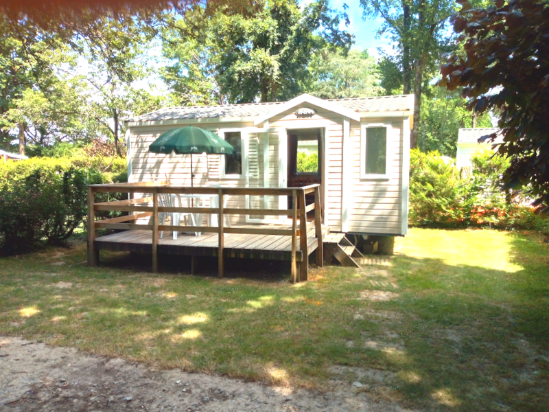 Stacaravan - 25 m² - 2 slaapkamers (maximaal 2 volwassenen of gezin)