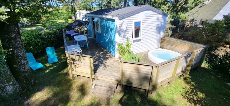 Stacaravan VIP - 29 m² - 2 slaapkamers - Dubbel terras + SPA (maximaal 2 volwassenen of gezin)