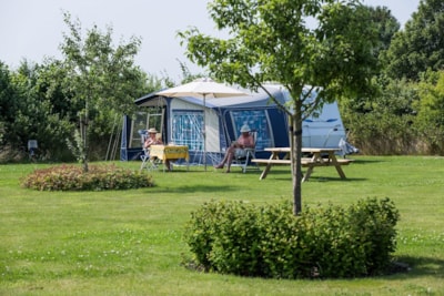 Campsite comfort place / Tent, caravan or motorhome >6 meters