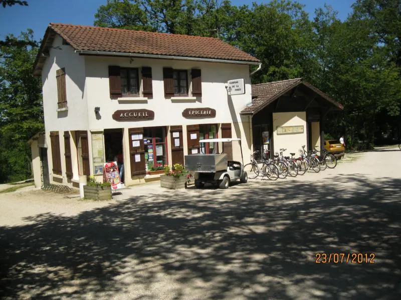 Flower Camping La Forêt