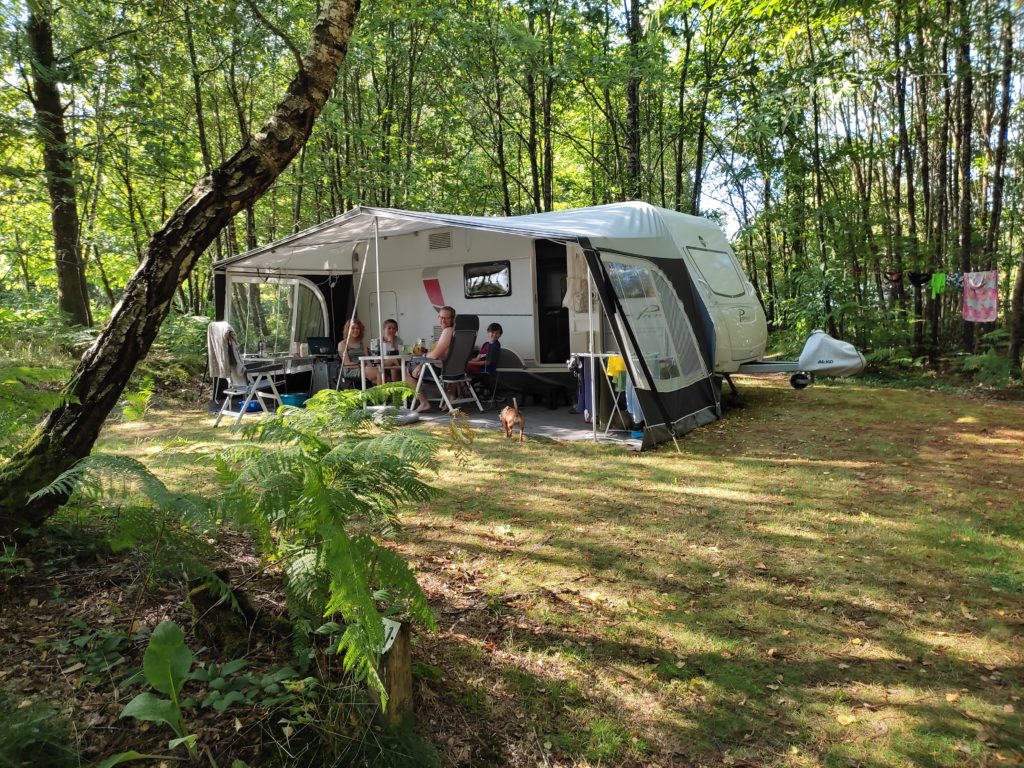 Emplacement - Emplacement Caravane/ Camping Car - Camping La Bûcherie