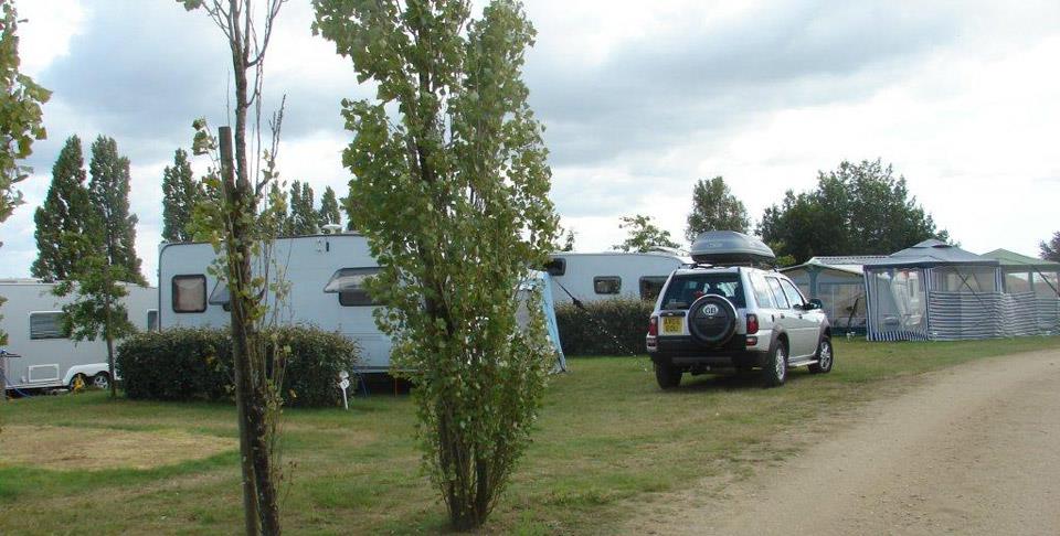 Miejsce postojowe - Pitch 150M² + 1 Car + Tent , Caravan Or Camping-Car + Electricity 10A - Flower Camping Val de Vie