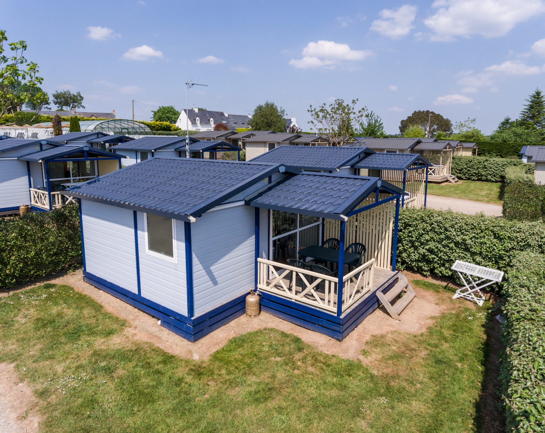 Location - Chalet Standard 20 M² (2 Chambres) Avec Terrasse Couverte +Tv - Camping Les Jardins de Kergal