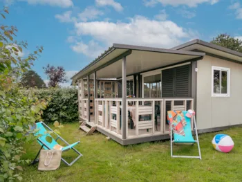 Mietunterkunft - Chalet Confort 2 Schlafzimmer - Tv - Flower Camping Jardins de Kergal