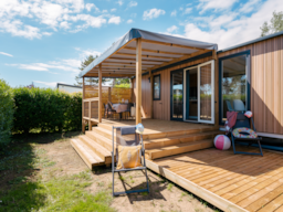 Huuraccommodatie(s) - Stacaravan Côté Jardin Premium 40 M² (2 Kamers, 2 Badkamers) Overdekt Terras + Tv + Vaatwasmachine - Flower Camping Jardins de Kergal