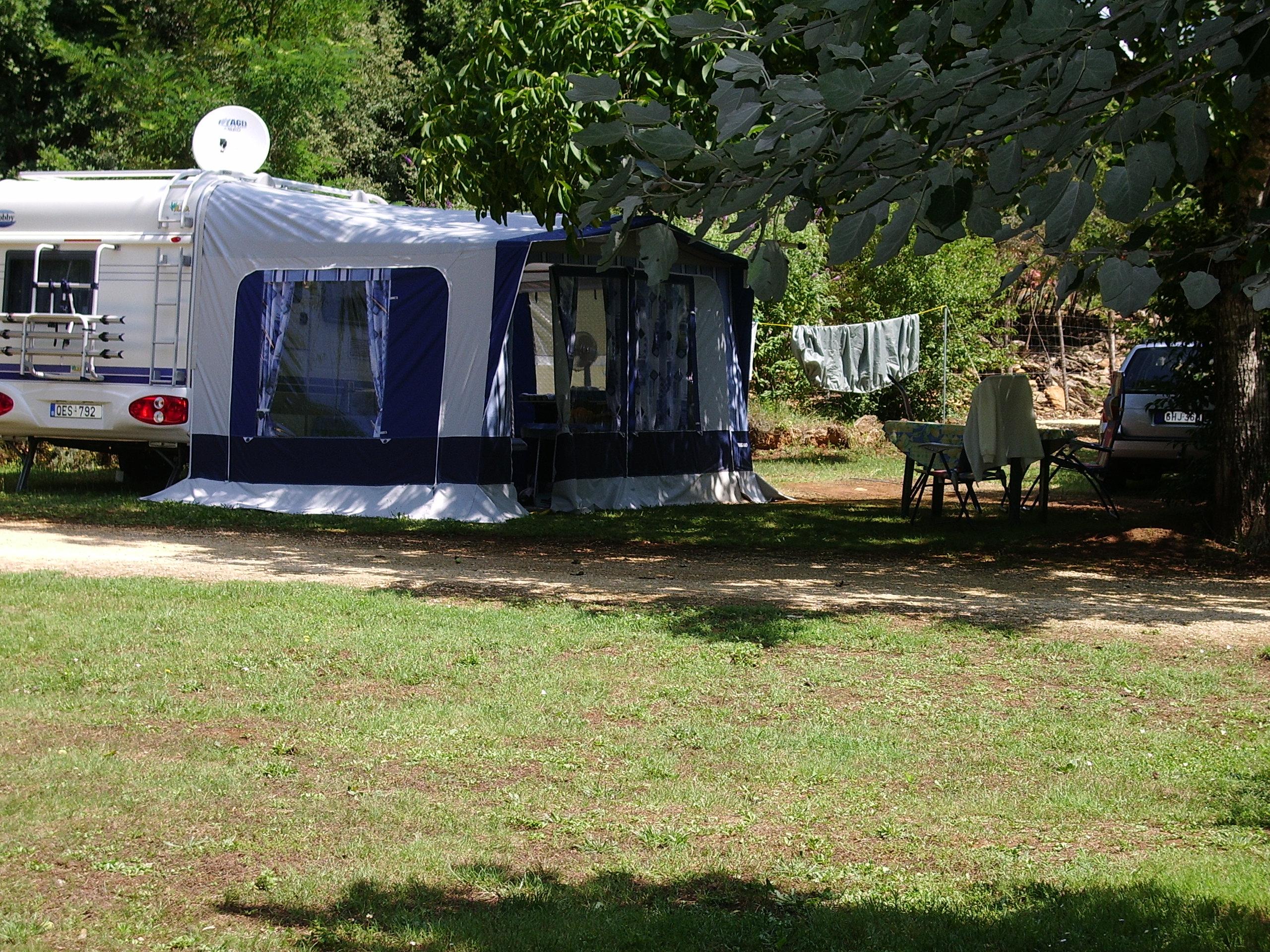 Pitch - Pitch - Camping à la ferme les Pierres Chaudes