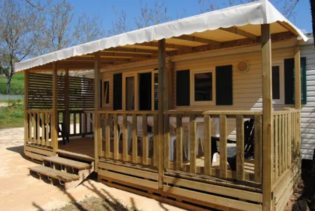 Location - Mobilhome Avec Sanitaire 3 Chambres - Camping à la ferme les Pierres Chaudes