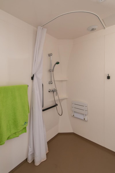 Riviera air-conditioned cottage for disabled guests — 7