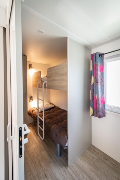 Riviera air-conditioned cottage for disabled guests — 4