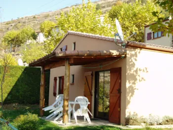 Mietunterkunft - Holzhütte 45M²  Konfort - Camping de la Cascade
