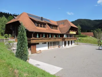 Stellplatz - Stellplatz Wohnmobil/Wohnwagen/Zelt - Trendcamping Wolfach