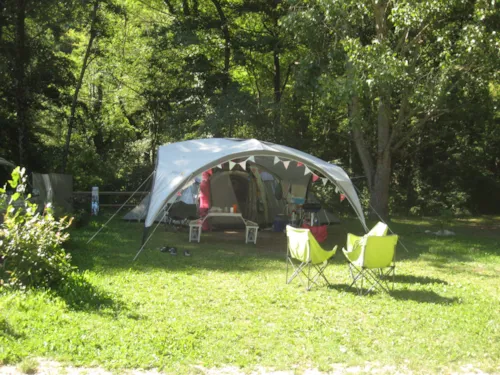 Stellplatz - Natur Paket Ort Und Raum Jabron  (Mit Strom) - image n°3 - Clico Chic - Camping La Source du Jabron