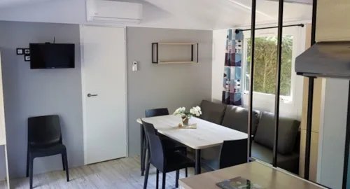 Location - Mobil-Home Rose Top Presta - 40 M² - 3 Chambres - image n°2 - Clico Chic - Camping La Source du Jabron