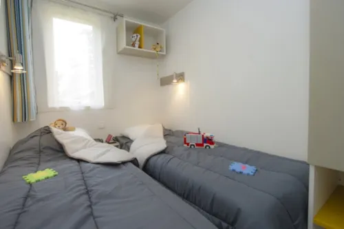 Location - Mobil-Home Super Family Top Presta - 40 M² - 4 Chambres - image n°4 - Clico Chic - Camping La Source du Jabron