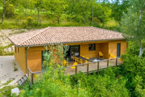 Location - Maison Bubble Top Tv - 100 M² - 4 Chambres - image n°1 - Clico Chic - Camping La Source du Jabron