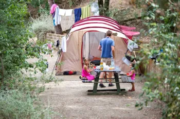 Stellplatz - Stellplatz Standard (6A Strom + Wasser) - Vallicella Glamping Resort