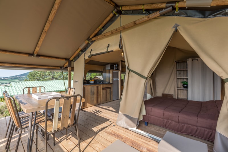 Premium Ecolodge-Zelt 34m² - 2 Schlafzimmer - überdachte Terrasse