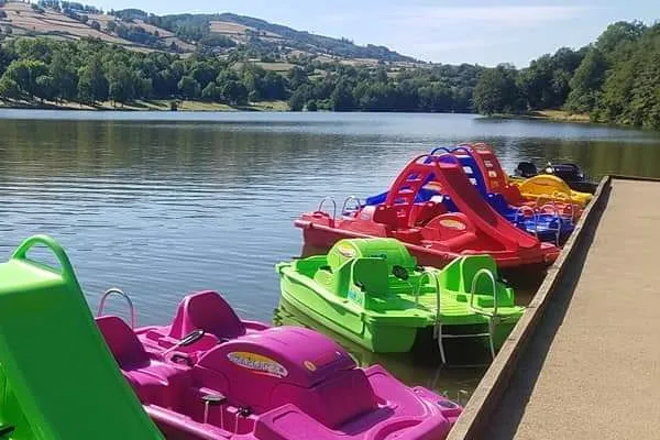 Flower Camping du Lac de Saint Point  Lamartine - Saône et Loire - Bourgogne du Sud 