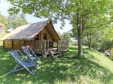 Foto #2 van Flower Camping du Lac de Saint Point  Lamartine – Saône et Loire – Bourgogne du Sud