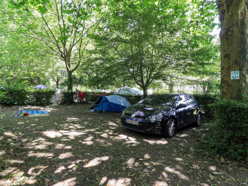 Flower Camping du Lac de Saint Point  Lamartine - Saône et Loire - Bourgogne du Sud 