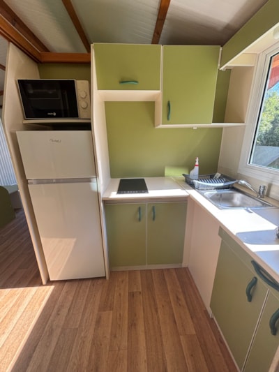 Chalet Standard 28m² - 2 bedrooms - covered terrace - lake view - air conditioning ??