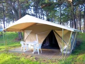 Mietunterkunft - Zelt - 20M² - 3 Schlafzimmer + Strom + Überdachte Terrasse - Camping Ushuaïa Villages l'Estuaire